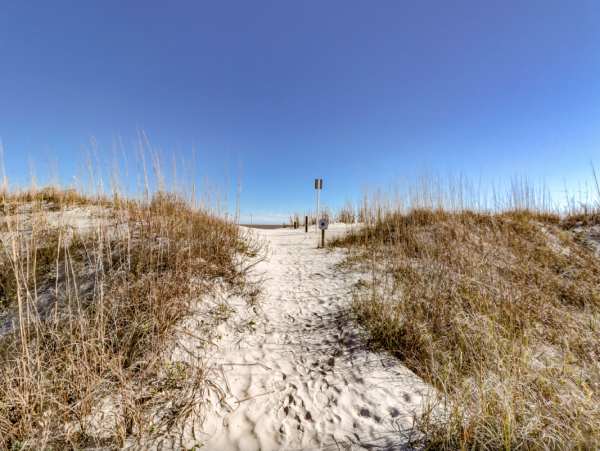 Luxurious Oceanfront Condo in Hilton Head Island - Perfect Getaway